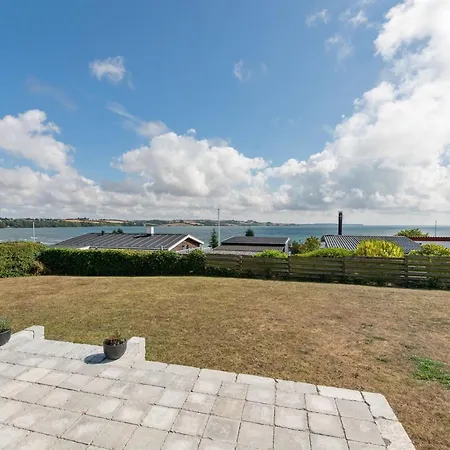 Beowulf - 200m From The Sea By Interhome Σπίτι διακοπών *