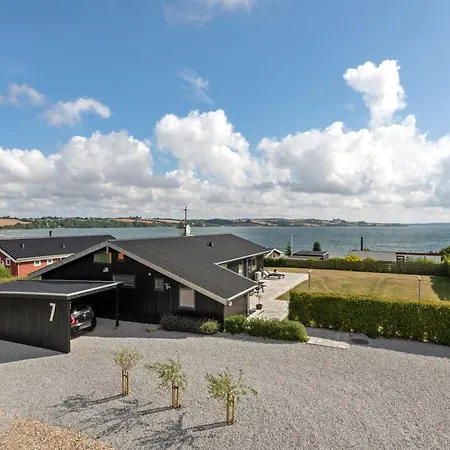 Сasa de vacaciones Beowulf - 200m From The Sea By Interhome *
