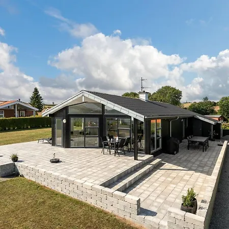 Beowulf - 200m From The Sea By Interhome *